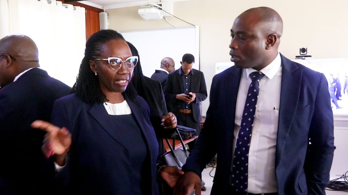 Adv. Dickson Matata (@advmatata) on Twitter photo Nitoe wito kwa uongozi na mamlaka za uwanja wa ndege wa kimataifa wa JK Nyerere -Dar es Salaam kumwachia mwangalizi wa kimataifa toka Kenya <a href="/MarthaKarua/">Martha Karua SC</a> ambaye wanaye tangu usiku wa kuamkia leo. Mh. Martha amekuja kuhudhuria kesi ya Tundu Lissu kesho. Nitoe wito kwa uongozi na mamlaka za uwanja wa ndege wa kimataifa wa JK Nyerere -Dar es Salaam kumwachia mwangalizi wa kimataifa toka Kenya <a href="/MarthaKarua/">Martha Karua SC</a> ambaye wanaye tangu usiku wa kuamkia leo. Mh. Martha amekuja kuhudhuria kesi ya Tundu Lissu kesho.
