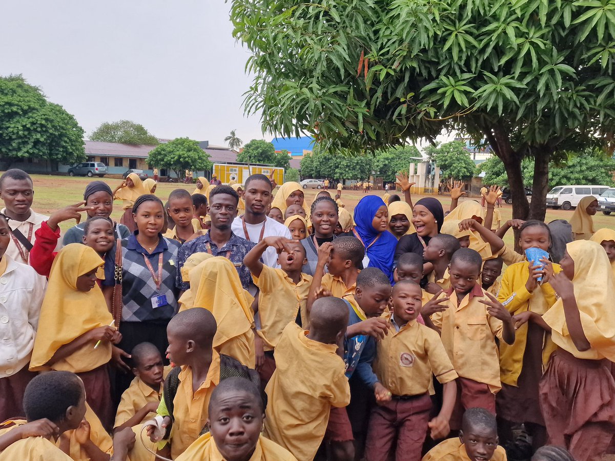 ifeoluwa172's tweet image. Outreach success! On May 15th, our distinguished faculty team, shared the CIS gospel with United Secondary School. I was honored to be part of the speakers, Inspiring the next generations and spreading the word about CIS! #CISOutreach #Education