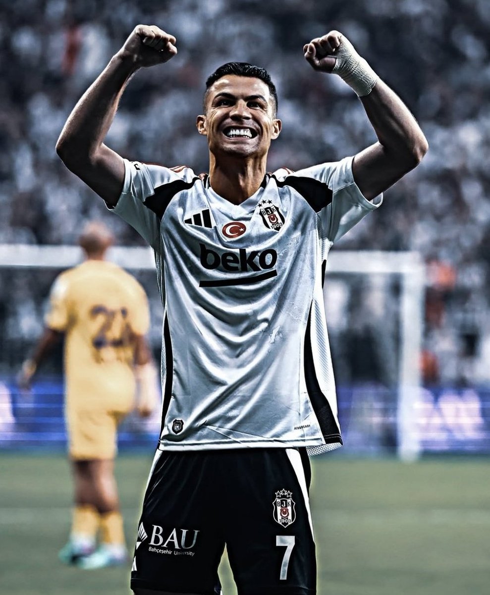 #ComeToBesiktasRonaldo 

Herkes RT atsın laaaa