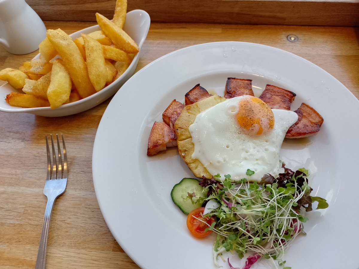 LachlanMain's tweet photo. LYTHAM 2025.
Another excellent lunch is enjoyed at the Lytham Kitchen π π
#Lytham #LythamKitchen #foodphotography https://t.co/P9P7ZJR7nY