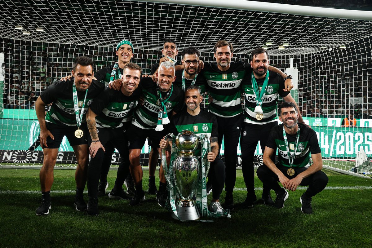 Bicampeões Nacionais a passar no vosso feed 🏆🏆