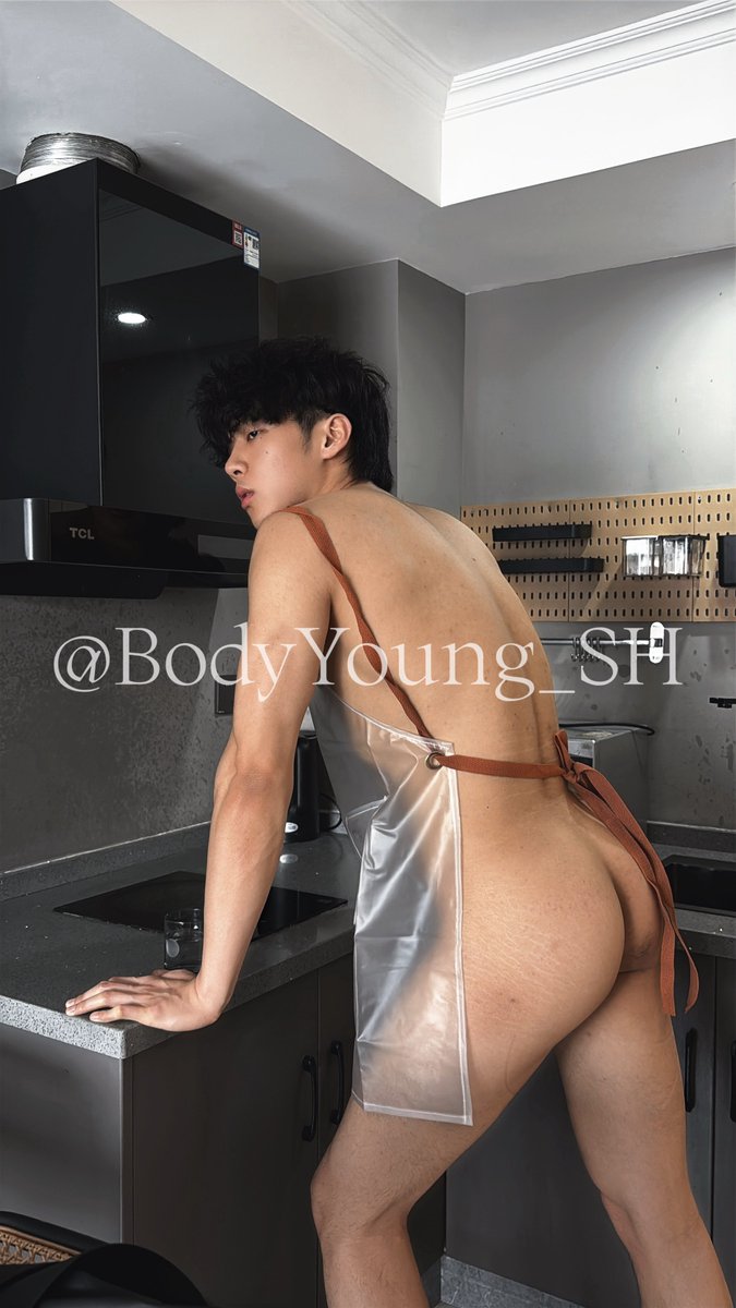 倒三角男大💪
尽量不停更，但风格只能日渐清水😷