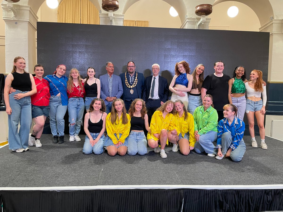 After a great night of entertainment and fundraising at The Winter Gardens, for "Sing &amp; Dance for Cancer Research" we are still collecting donations before announcing the total. If you can help use the link:  fundraise.cancerresearchuk.org/page/sing-and-…. <a href="/CR_UK/">Cancer Research UK</a> <a href="/WSMERCURY/">Weston, Worle & Somerset Mercury</a> <a href="/Sovereignweston/">Sovereign Centre WSM</a> <a href="/UCWeston/">University Centre Weston</a>