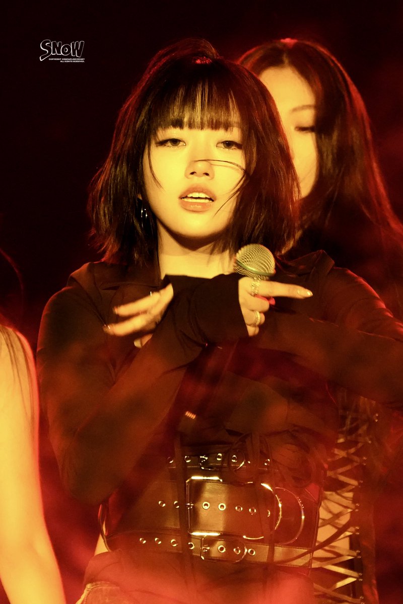 snowflake2diary's tweet image. 250518
❤️‍🔥🩵

#MEOVV #미야오      
 #SOOIN  #수인