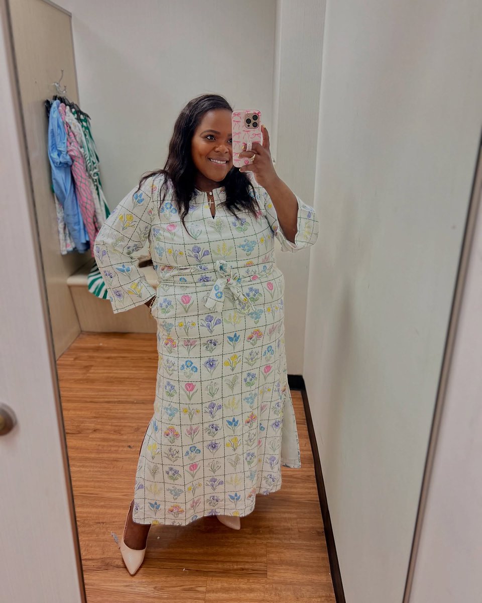 Alice012176's tweet photo. Okay, hear me out! 🤌🏽 This gorgeous floral grid print is giving *designer* vibes, but what if I told that each look is from belk and under $50?! 🤭 https://t.co/KGAUE0Ok78