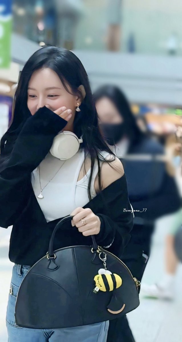 bemyone_77's tweet photo. 사랑해요 (˶ᵔ ᵕ ᵔ˶)♡
#金智媛 #kimjiwon #김지원 https://t.co/lvTKuTLRlU