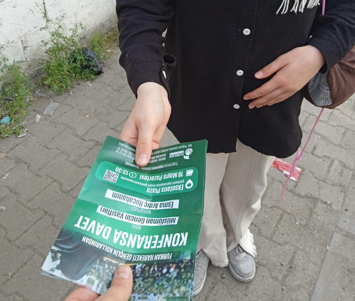 Davet çalışmalarımızın son gününe ulaştık.
Heyecanla yarını bekliyoruz.
Dualarınızla, desteğinizle, omuz omuza…
Yarın, “Müslüman Gencin Vasıfları”nı birlikte konuşmak için buluşuyoruz.
✨"Haydi Genç Kardeşim Bu Konferans Senin İçin"✨

#FurkanGençlikKonferansları