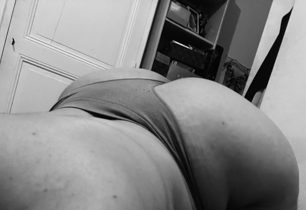 Eclipsaa001's tweet photo. 🍑

#twitter #body #bodyart #BlackandWhite https://t.co/p5rqS1Y7uB