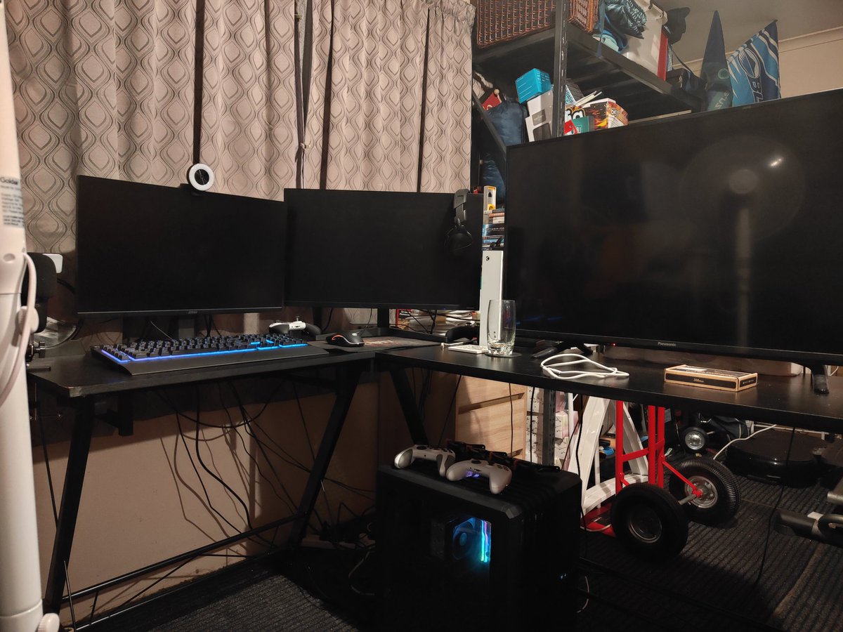 Eeryk McRae (@eerykmcrae) on Twitter photo My office for the rest of the month.
Picking up a little something tomorrow so I can run an ethernet cable all the way in here. My office for the rest of the month.
Picking up a little something tomorrow so I can run an ethernet cable all the way in here.