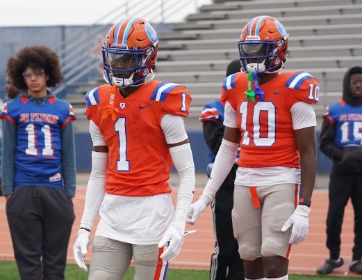 Timothy “EDGYTIM” OHalloran (@edgytim) on Twitter photo Missouri recently extended an offer to <a href="/Football_Flyers/">Esl FlyersFootball</a> East St. Louis 2027 4 star WR <a href="/LaronbakerJr/">Laron Baker Jr.</a> Laron Baker Jr. more here from <a href="/thevandalorian/">Kenny Van Doren</a> edgytim.rivals.com/news/mizzou-re… Missouri recently extended an offer to <a href="/Football_Flyers/">Esl FlyersFootball</a> East St. Louis 2027 4 star WR <a href="/LaronbakerJr/">Laron Baker Jr.</a> Laron Baker Jr. more here from <a href="/thevandalorian/">Kenny Van Doren</a> edgytim.rivals.com/news/mizzou-re…