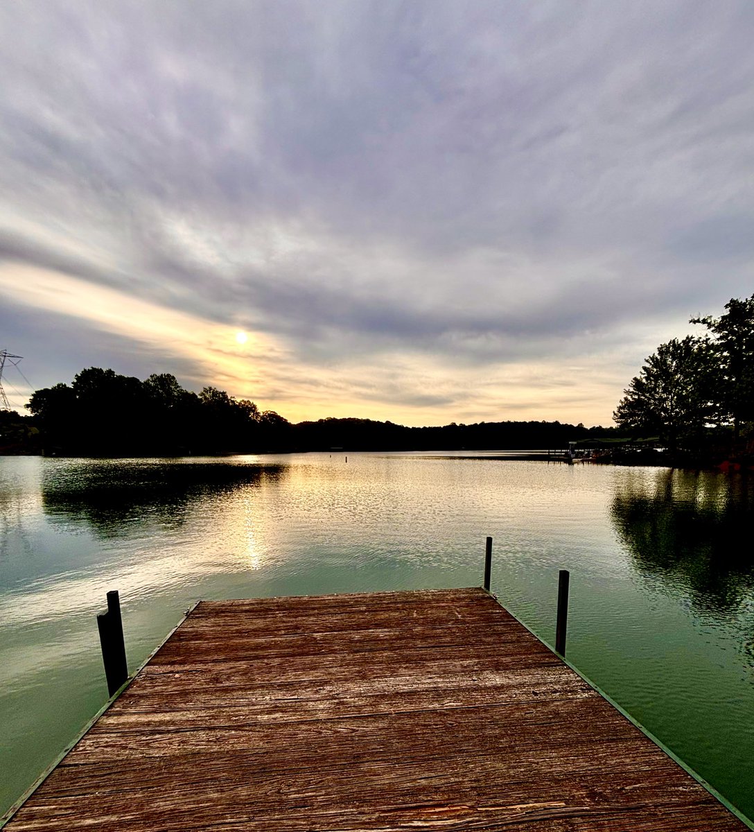 OneHolyMan's tweet image. Summer begins!! #LakeKeowee #Summer #Lakelife