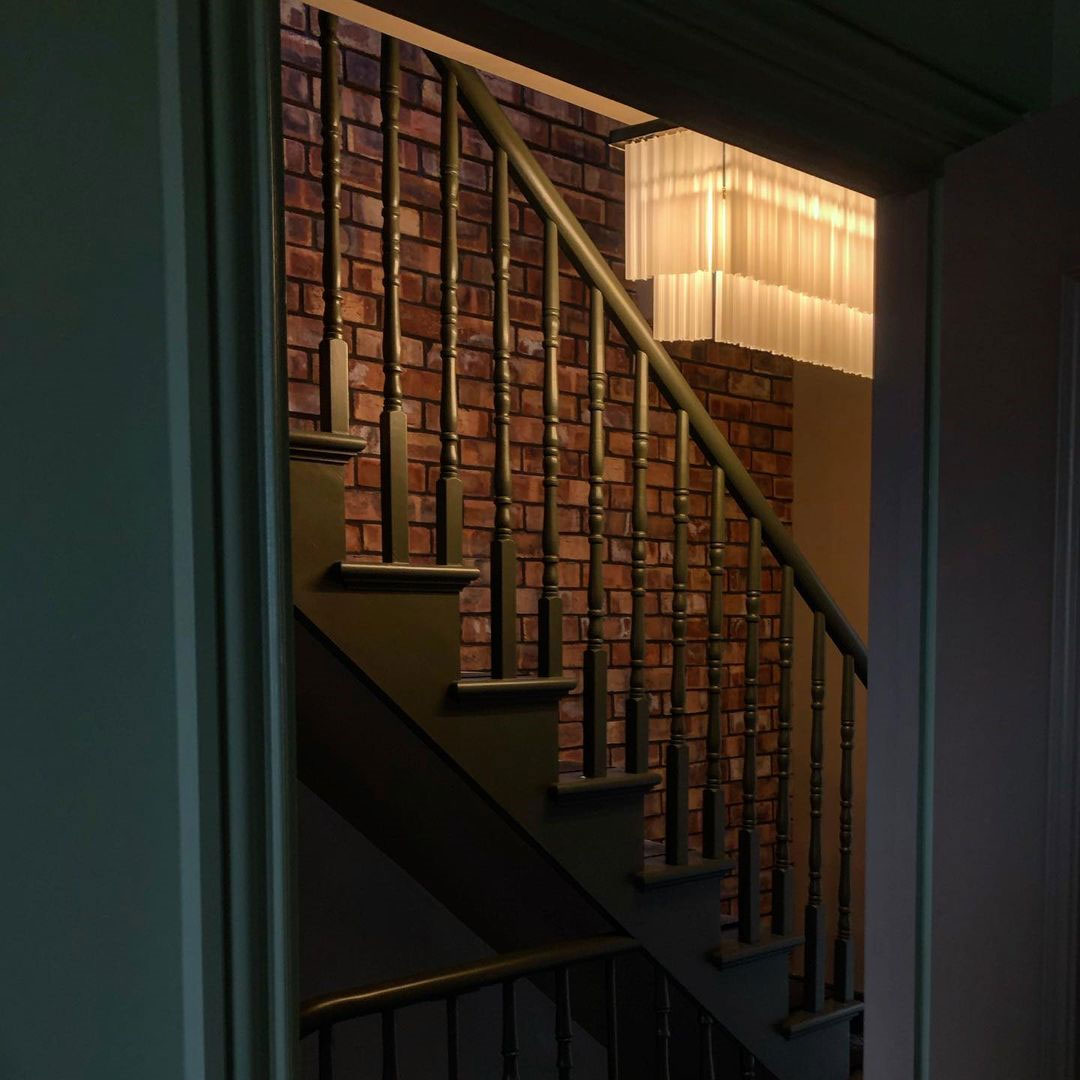 We do love a nice bit of mood lighting! #BrickSlips
.
.
.
.
#industrialdesign #kitchendesign #kitchenislanddesign #interiordesign #industriallighting #kitchendesign #kitchenisland #kitchensofinstagram #brickslips #bricktiles #exposedbrick