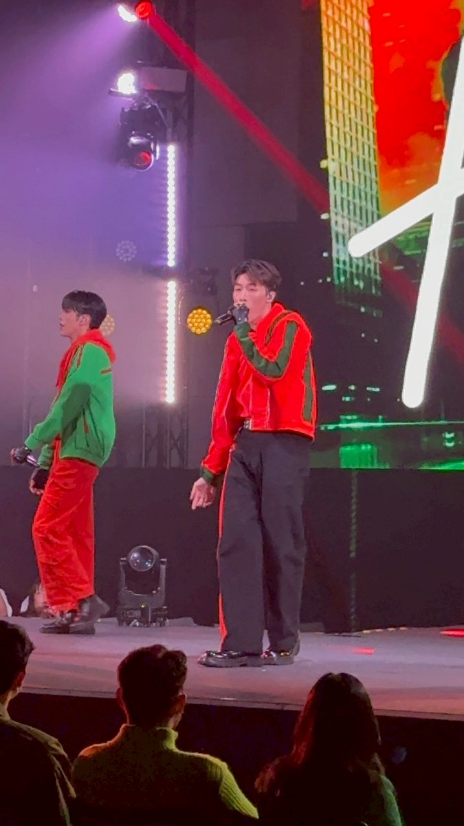 Narakk99's tweet photo. ก็คืองานสนุกมากงานมันฮาสุดๆไปเลย แล้วคือแบบในงานม่วนจอยม่วนกรุ๊ปกันมาก #7DeliveryxPROXIEFanMeet https://t.co/d5ekOy3m8X