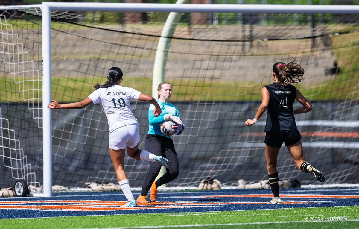 Alan Herzberg (@alanherzberg) on Twitter photo Kate Keller makes a save on a shot by West's Rhianna Andrade to preserve Bentonville's 1-0 lead in the first half.
<a href="/bhswomenssoccer/">BHS Womens Soccer</a> Kate Keller makes a save on a shot by West's Rhianna Andrade to preserve Bentonville's 1-0 lead in the first half.
<a href="/bhswomenssoccer/">BHS Womens Soccer</a>