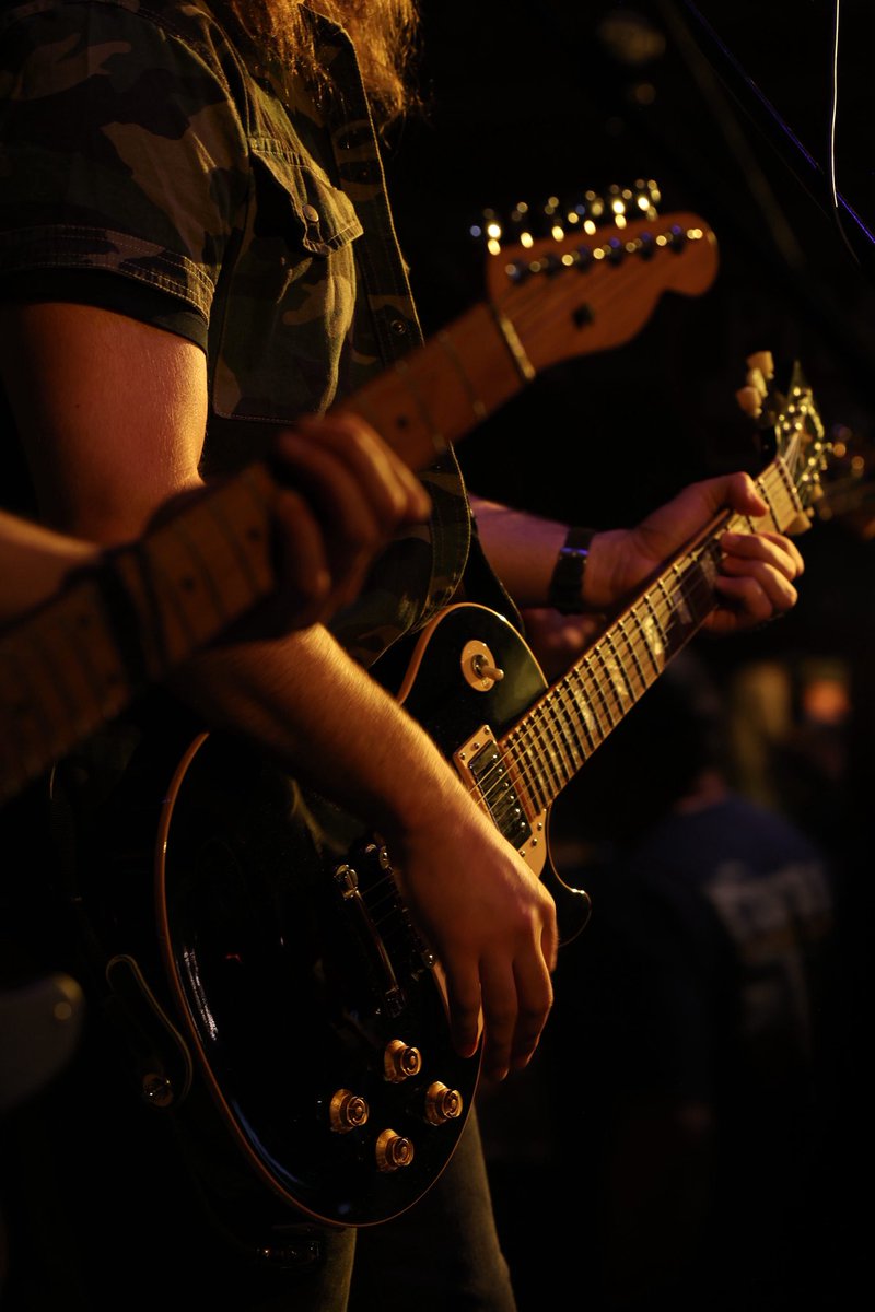 CJSolar's tweet image. So fun rocking at @bucknbullldn London Friday night! I&apos;ll be at the @halfmoonputney for Country In The Afternoon today before heading north for @buckleandboots Manchester next weekend!

@amandaleisephoto