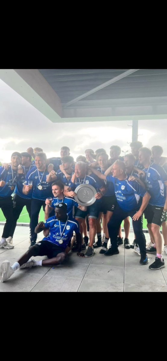 Urk 2 is kampioen in de reserve hoofdklasse! Een prestatie van formaat. Op 31 mei wacht nog de bekerfinale. Daarna het algeheel kampioenschap. Wat een TEAM! 💪💙🤍
