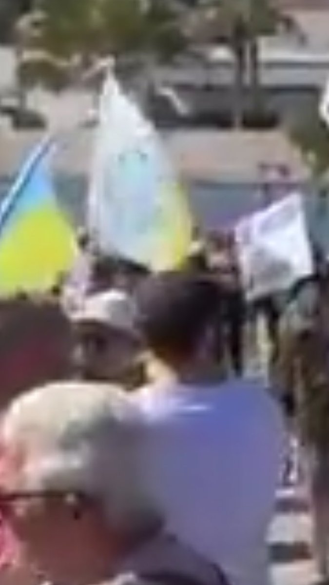 CharlieWings07's tweet photo. @laprovincia_es ¡Canarias NO!, sino un grupo marginal de activistas podemitas, comunistas, republicanos y los nacionalistas del #MPAIAC. A ver si damos la información con propiedad, sres. de @laprovincia_es #18M #MediosDeManipulaciónMasiva https://t.co/ejIduQrtvH