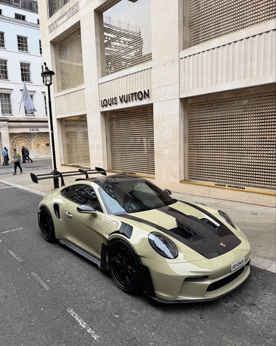 WorldWideCarsTM's tweet image. Porsche 992 GT3RS