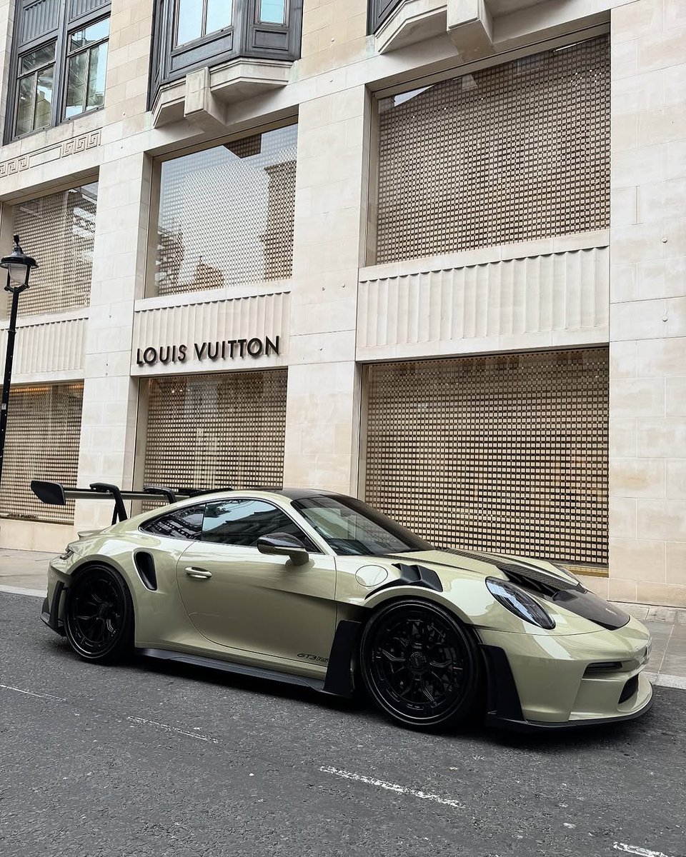 WorldWideCarsTM's tweet image. Porsche 992 GT3RS