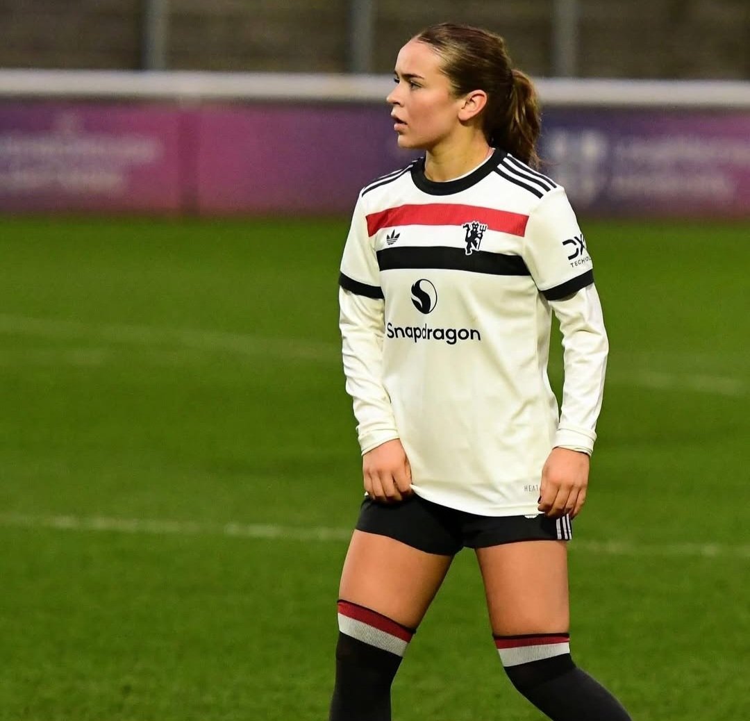 🏆 Congratulations to Lucy Crook on being named WU21 Player of the Year! 

#mufc #MUWomen #MUAcademy
