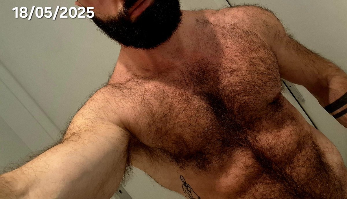 #picoftheday #gayman #hairyman #hairychest #hairynaked #gayparis #gaymanparis
#goodtosuck #goodtolick #alphamaster #gaymaster #gayboys #Chudai #gay #gayperv #groupsex #gayfetish #gaysex #bareback #gaynsfw #hairywhite
#hairymanaddict #hairypassion #hairyisthebest