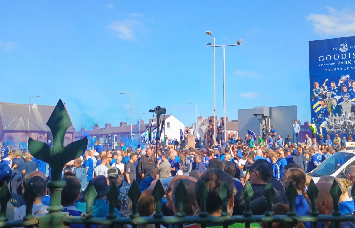 efc_ch's tweet photo. 2 hours before kick-off ... https://t.co/pSJtFznxJS