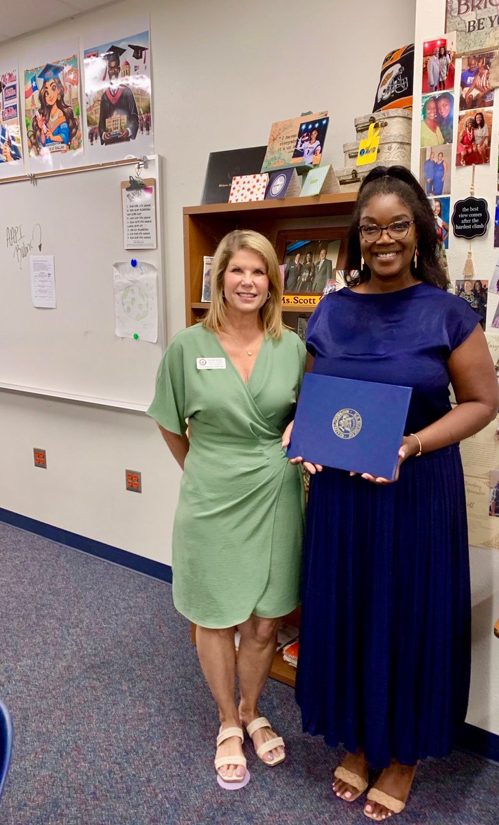 🇺🇸 I trust my 6th &amp; 7th graders to engage in intellectual discourse whilst being compassionate, considerate, &amp; kind. They (all 141 of them) are the true inspiration behind the LISTEN Framework.