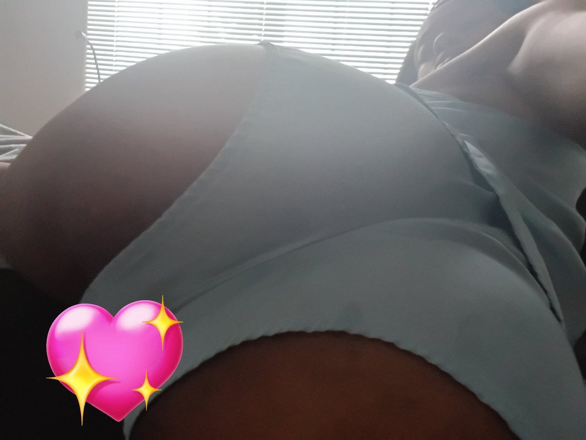 MsMochaSweets's tweet photo. What would you doooo 
For 
A 
Mocha Bar lol
#mocha #latte #steamy #fun #kinky #subme #subscibe #domme #findom #domme #paypig #fatpussy #facesit https://t.co/F3EcJ66VPs