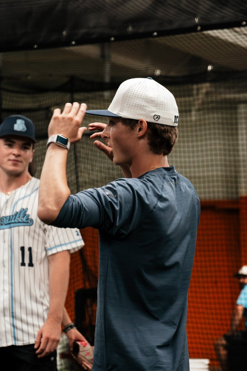 Ice Baseball tweet media