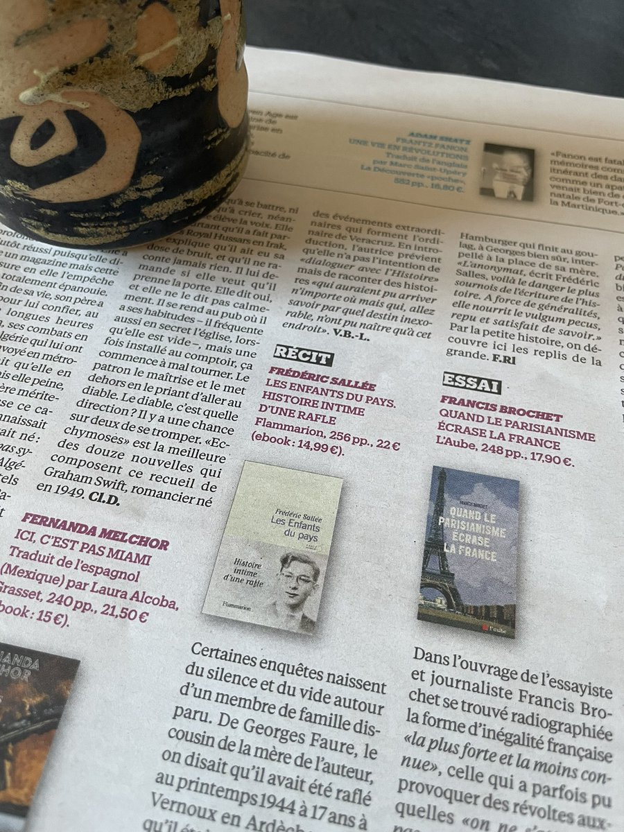 [COUP DE ❤️- LIBÉRATION]
"Les Enfants du pays", coup de cœur "récit" du journal Libération ce week-end. 
🙏 Merci pour cette belle lecture du livre.
