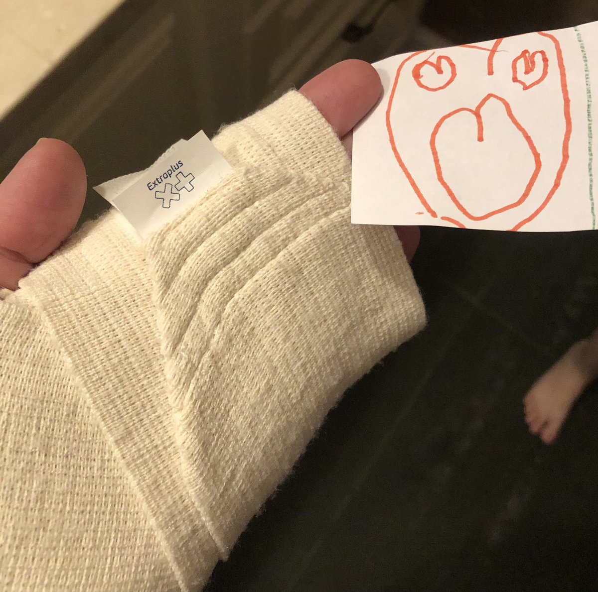 Stesha drew me a postcard♥️
So that the hand recovers faster🥹