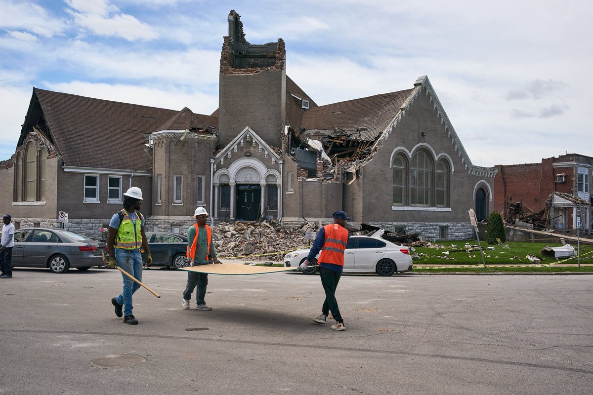 TheoRWelling's tweet photo. The aftermath of the recent tornado in St. Louis is heartbreaking. Seeing homes ripped open — it’s a reminder that this kind of devastation can hit any of us. And this time, it did.
If you can help please do. 
Recent documentation for @epa_images https://t.co/cpdniYTLsM