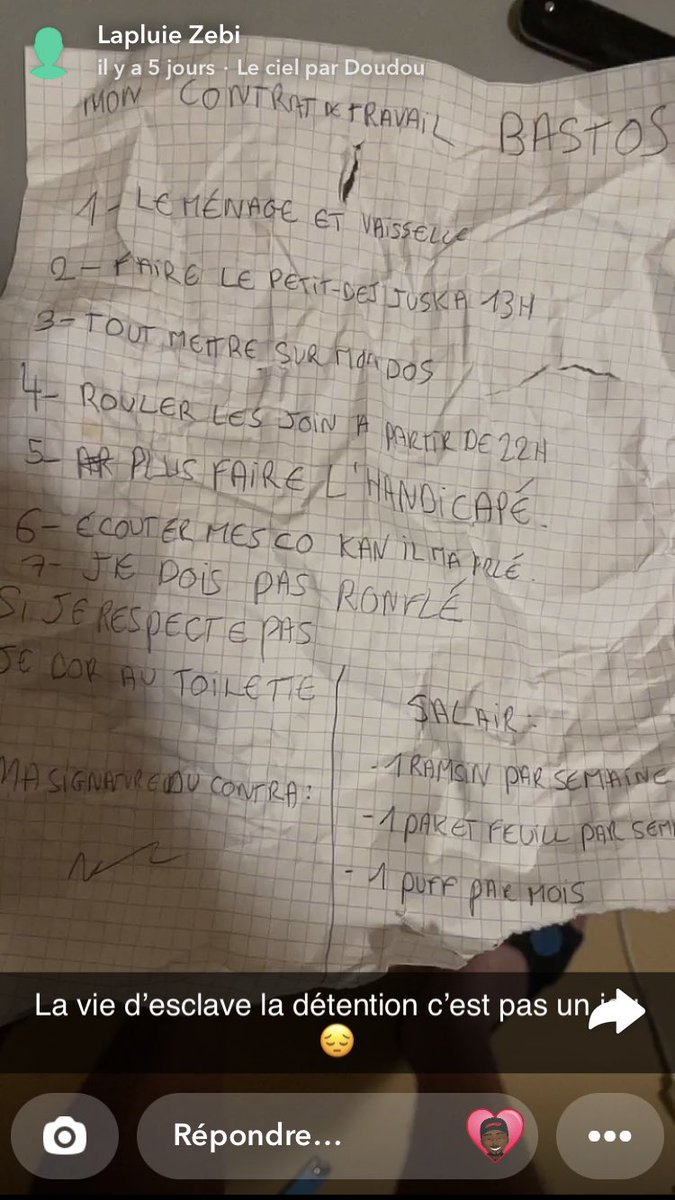 Dao_Lasource's tweet photo. Il y a un mec il a fait signer un contrat à son co 😂😂  #fallaisecouterpapaman . C’est un batard n’empêche. https://t.co/ZfkE9mNTAP