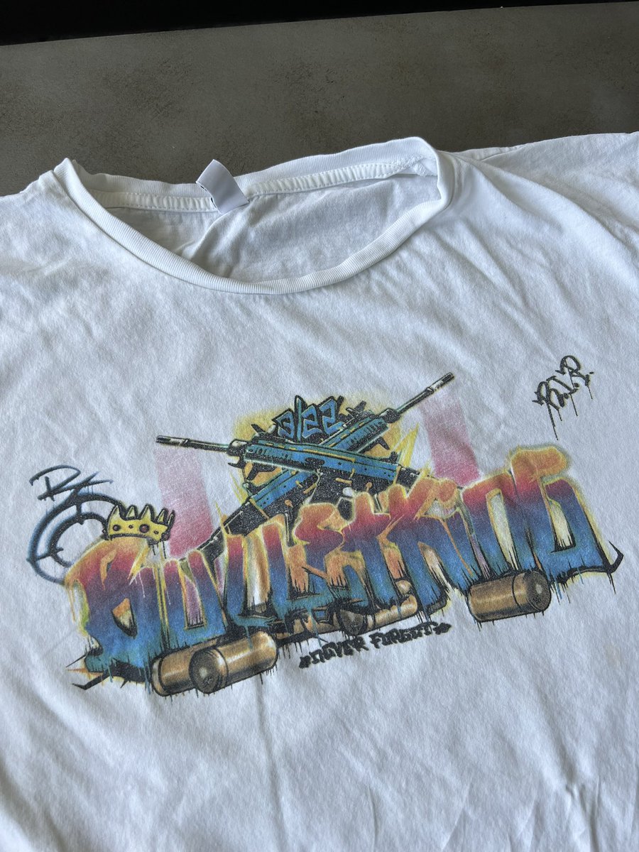 deepfrieddave's tweet image. Arguably one of the rarest pieces of @TheDivisionGame gear I have is from participating in a Survival tournament at GuardianCon (DestinyCon) hosted by @SchviftyFive #RIPBulletKing
