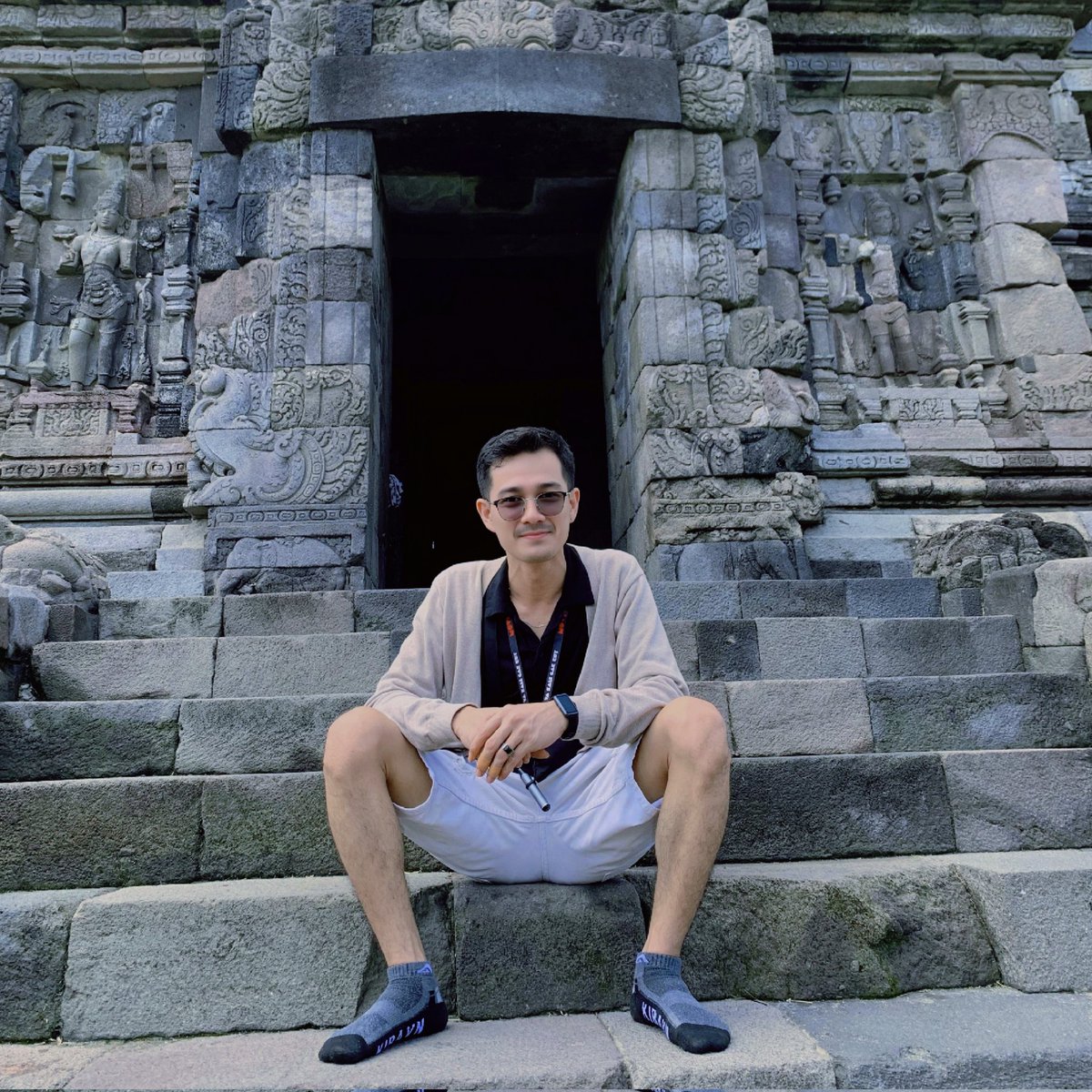 Ajhoe_'s tweet photo. Terkadang Aku mengiyakan
pendapat seseorang hanya
karena ingin membuatnya
berhenti berbicara. https://t.co/E3nHHJhLNB