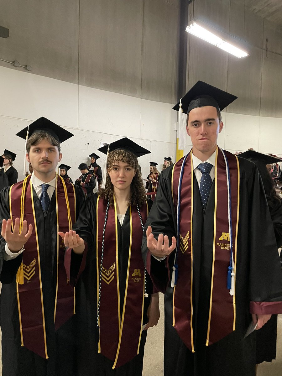 umntubas's tweet photo. HAPPY GRAD SZN TUBA FANS 

- admins <3 

#UMN25 #UMNCLA https://t.co/mFG6zFEUAT