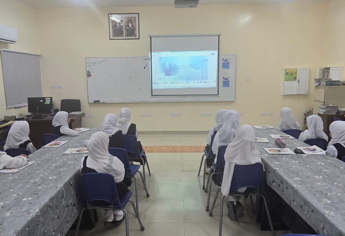 Edugovsbt3137's tweet image. 🌸🍃

لنشر ثقافة الذكاء الاصطناعي… 

ورقة عمل لطالبات الصف الخامس بعنوان (كيف يمكنني أن أصبح مبرمجة ذكاء اصطناعي) 

تنفيذ أ. نورة الشهومية

#فعاليات_تعليمية_جنوب_الباطنة 

⤵️