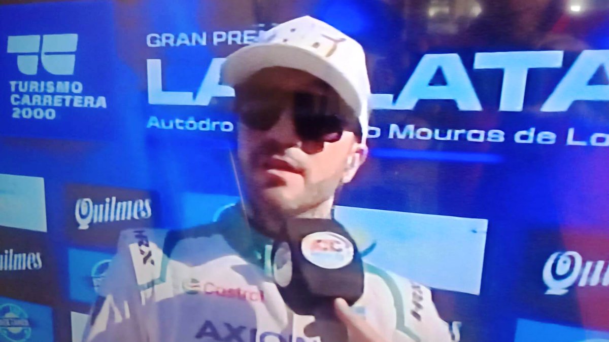 raulgattelet's tweet image. pilotos arrecifeños #TurismoCarretera2000
#Carrera2 
P2 @AgustinCanapino (Renault) + 0.410
P6 @jositoooooo (Citroën) + 14.885
Fotos: trasmisión TV y @derojoaverde