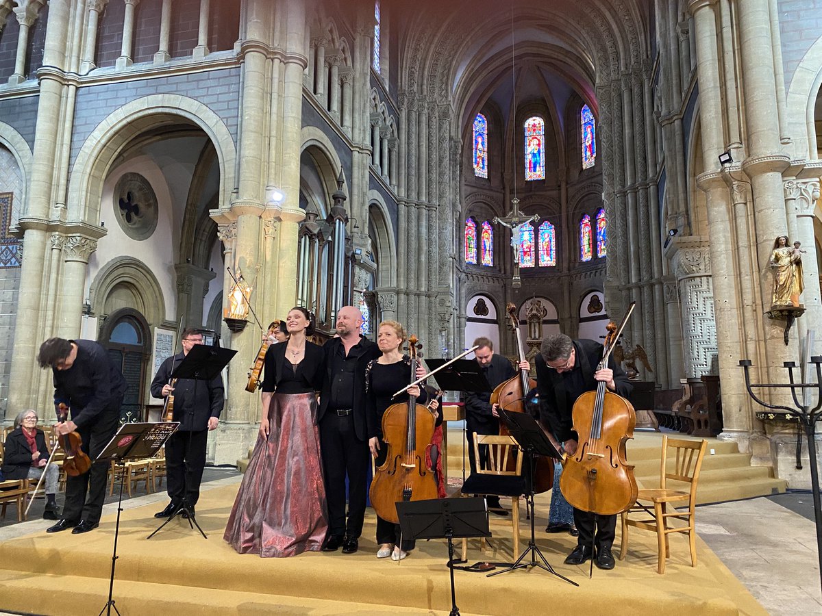 Magnifique concert des Violons de Prague. Ils ont ravi les nombreux spectateurs cet après-midi à l’église Saint Rémi. Des concerts de la sorte il en faudrait davantage.