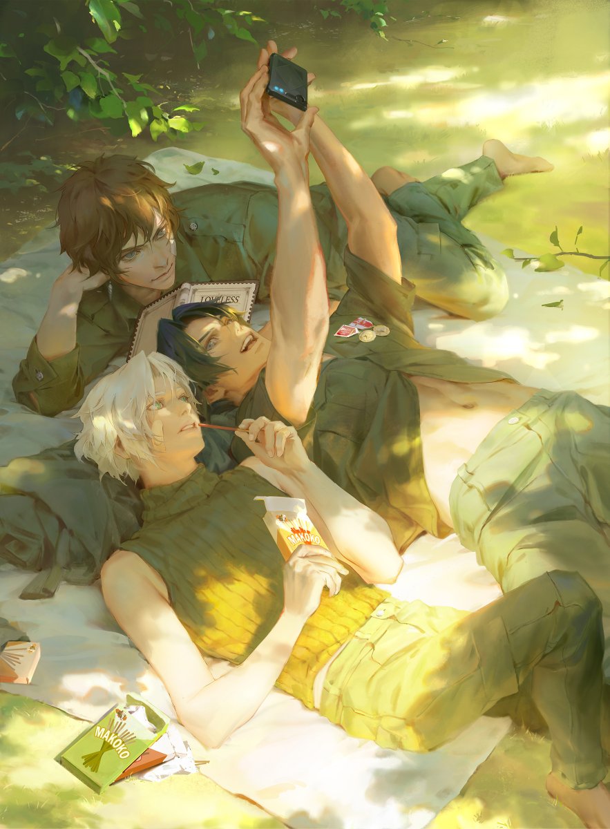 TerribleAunt's tweet image. #FF7EC #Sephiroth 
"Say cheese!"
The Soldier boys are enjoying a lazy summer afternoon off duty.
Minisis and Miniroth still have the marks from their previous fight on their faces.