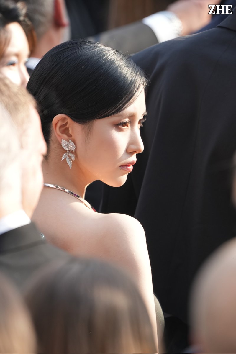 250518
MINA WITH BOUCHERON FOR CANNES
#MinaAtCannes2025
#MinaXBoucheronAtCannes
#MYOUIMINA