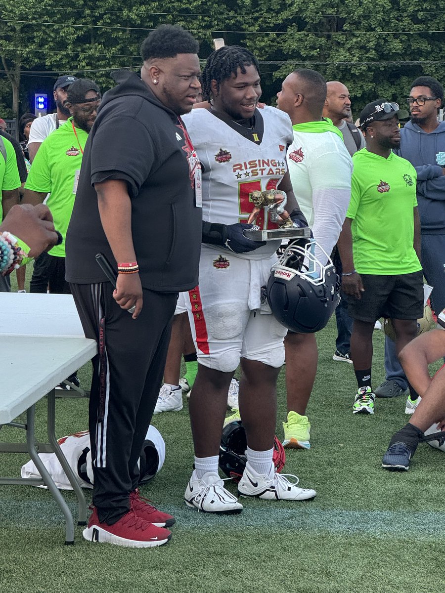 Jaire Edwards🏈 (@jaireedwards) on Twitter photo Thank you <a href="/MTCAcademy_/">Move The Chains Academy</a> for giving me a chance to showcase my talent and for pick me as the outstanding lineman of the game award I’m very grateful for the opportunity <a href="/coach_perlo_apr/">Coach Perlowitz APR</a> <a href="/CoachMac57/">Coach Mac</a> <a href="/Captain_Bronx/">Super Quality Training</a> Thank you <a href="/MTCAcademy_/">Move The Chains Academy</a> for giving me a chance to showcase my talent and for pick me as the outstanding lineman of the game award I’m very grateful for the opportunity <a href="/coach_perlo_apr/">Coach Perlowitz APR</a> <a href="/CoachMac57/">Coach Mac</a> <a href="/Captain_Bronx/">Super Quality Training</a>