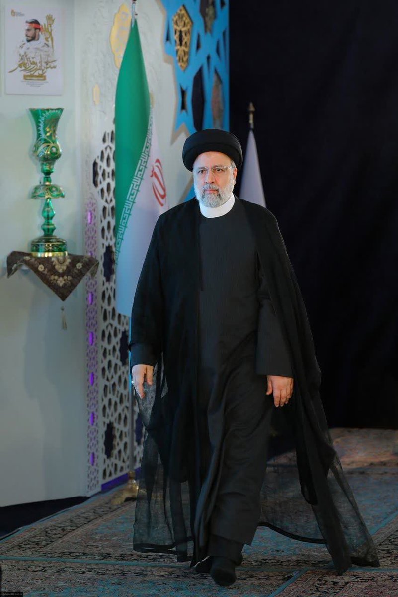 bahareenghelabi's tweet photo. مردی که تاریخ به او افتخار خواهد کرد...
#خادم_حرم_ایران 
#پرواز_خدمت https://t.co/9Mmewot0gU