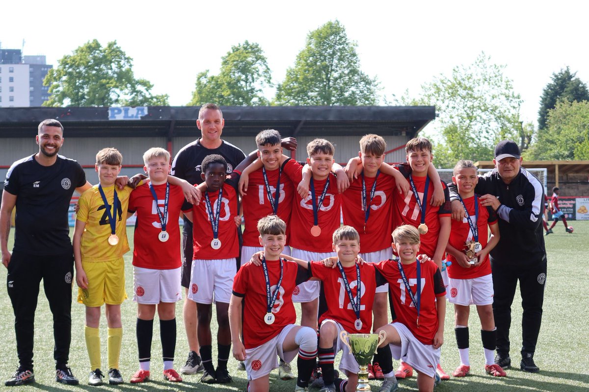 Ste Howson (@mrstephenhowson) on Twitter photo Congratulations to our U12 Red team winning the Championship Fused Cup
So proud of you lot 🇾🇪
<a href="/SPaddockFC/">Stretford Paddock FC</a> Congratulations to our U12 Red team winning the Championship Fused Cup
So proud of you lot 🇾🇪
<a href="/SPaddockFC/">Stretford Paddock FC</a>