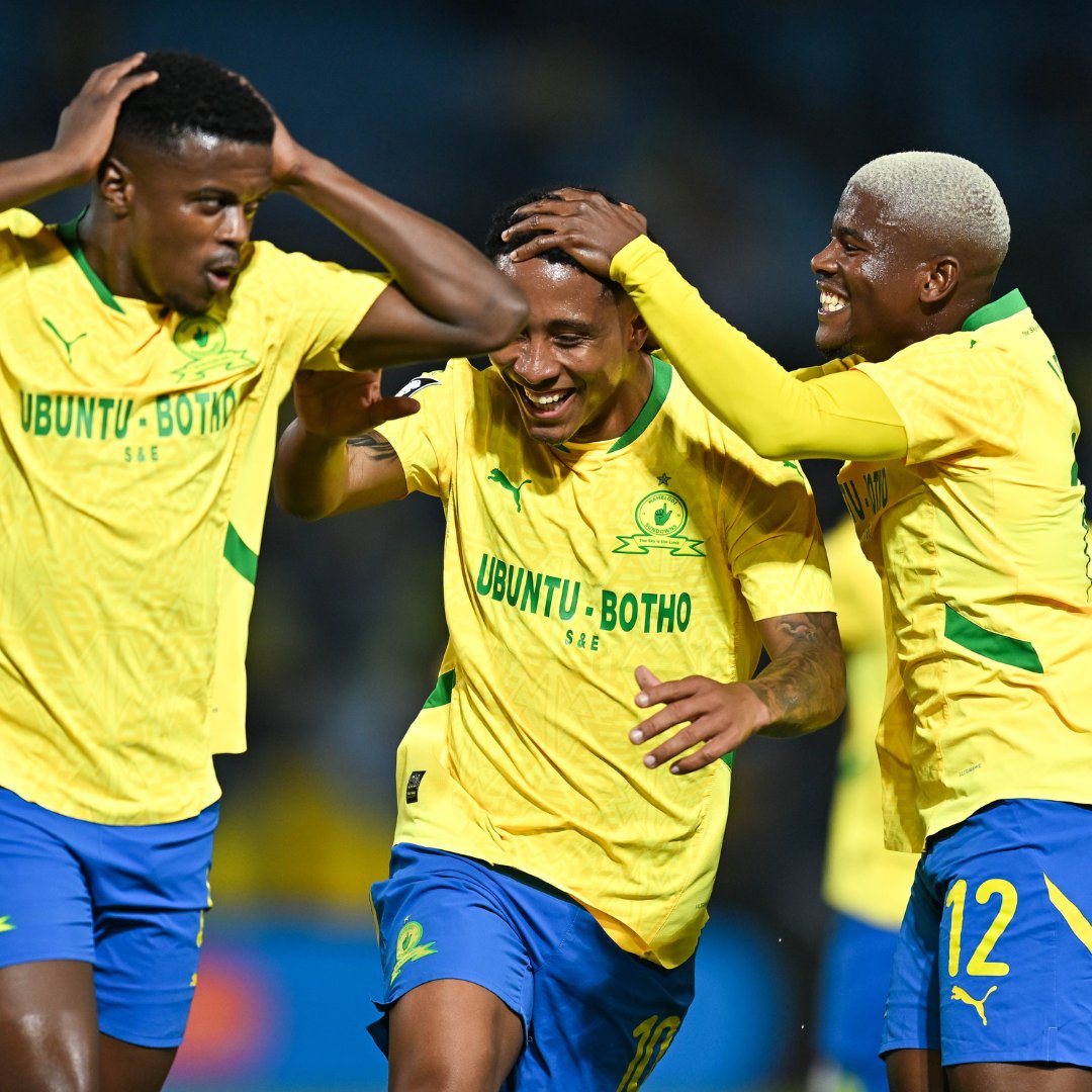 PUMASouthAfrica's tweet photo. RISE.RULE.REPEAT x 8
@Masandawana 
#Sundowns
#BetwayPrem https://t.co/ROA1fy8YsM