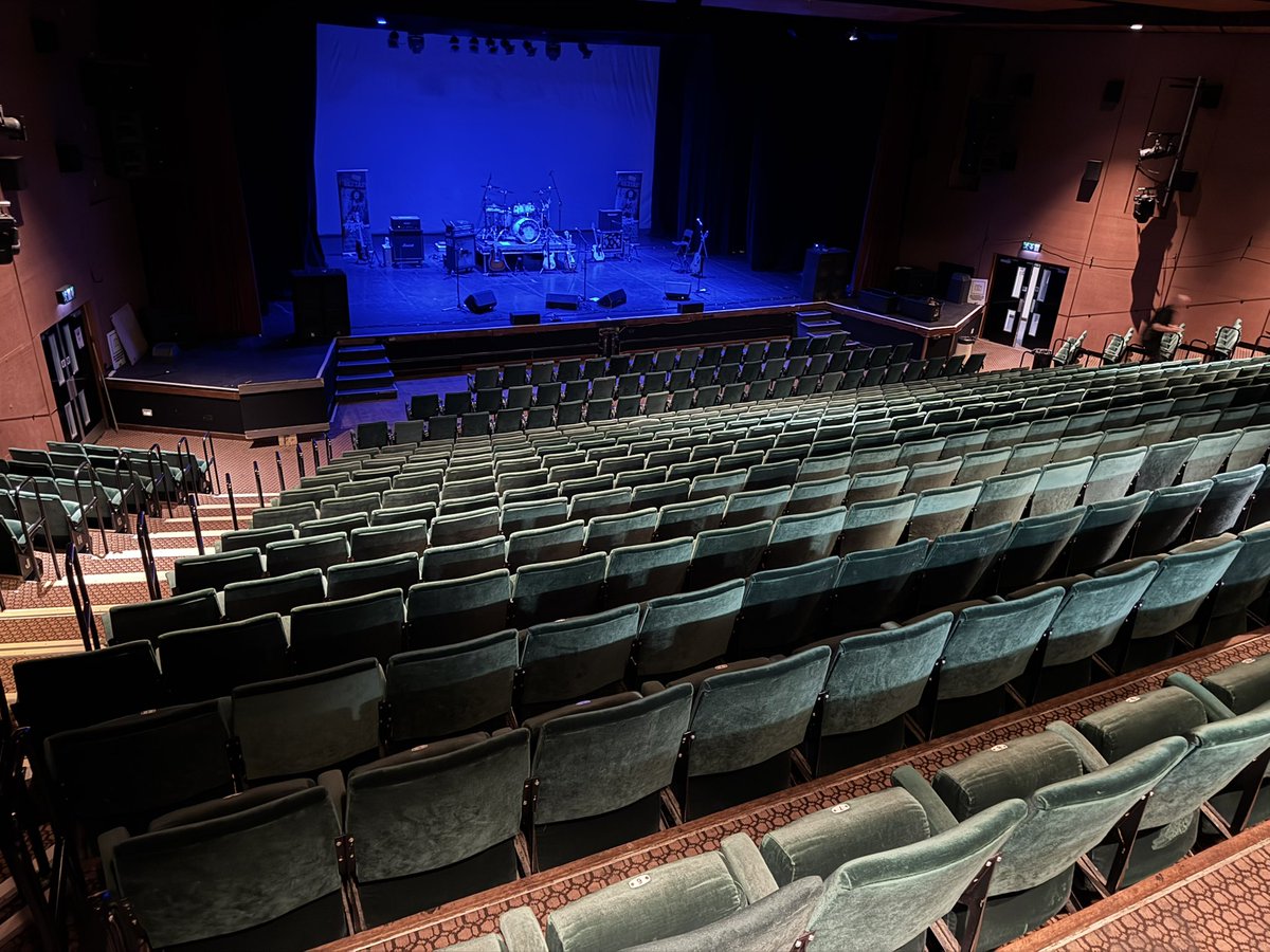 Set up and ready at the <a href="/BeckTheatre/">Beck Theatre</a> Hayes with <a href="/TRextasyBand/">T.Rextasy Marc Bolan</a> - ready for the Sunday Service.