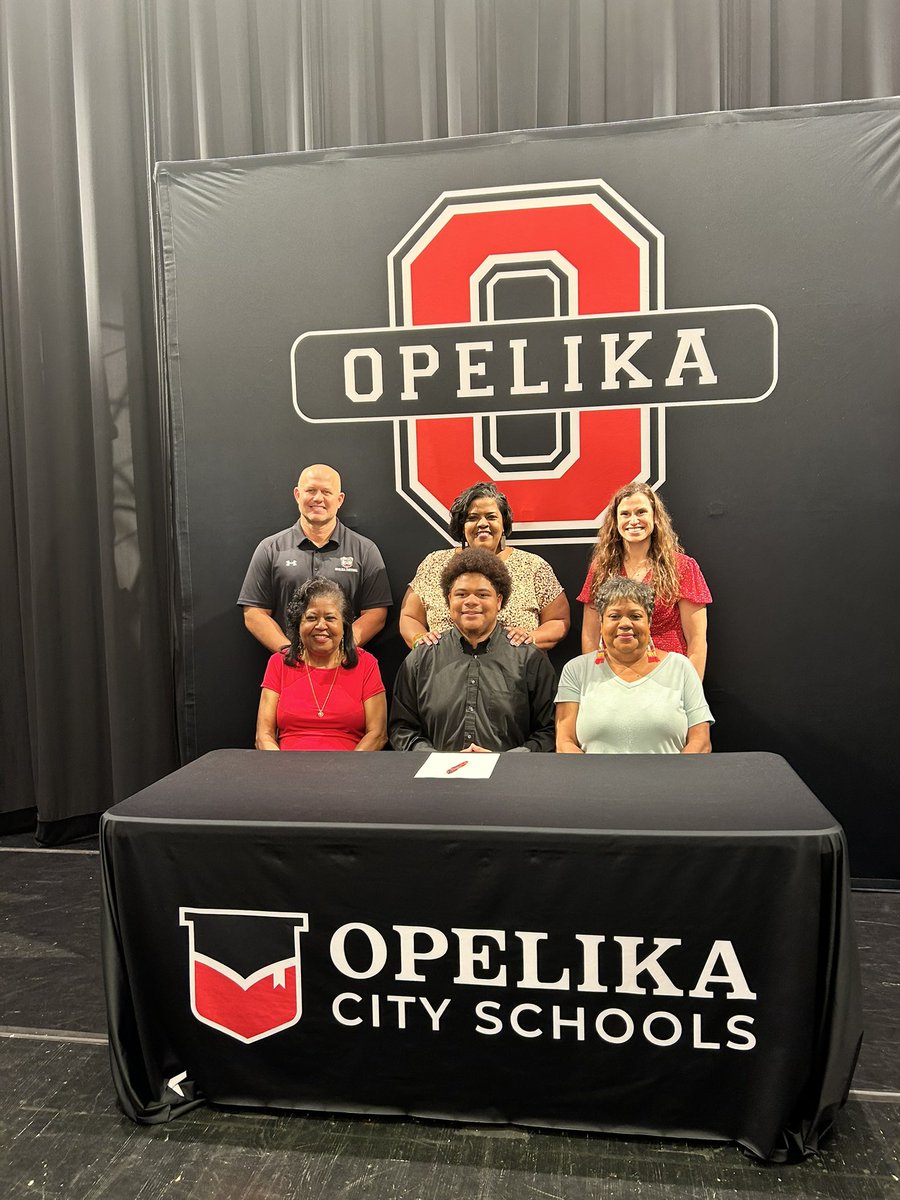 Make it 9️⃣ for the ‘25 signing class, tying the record for the most in school history❗️

Congrats to <a href="/_ZyonHenderson/">Zyon Henderson</a> on signing with <a href="/FaulknerFTBL/">FaulknerFootball</a> ✍️

#OwnIt