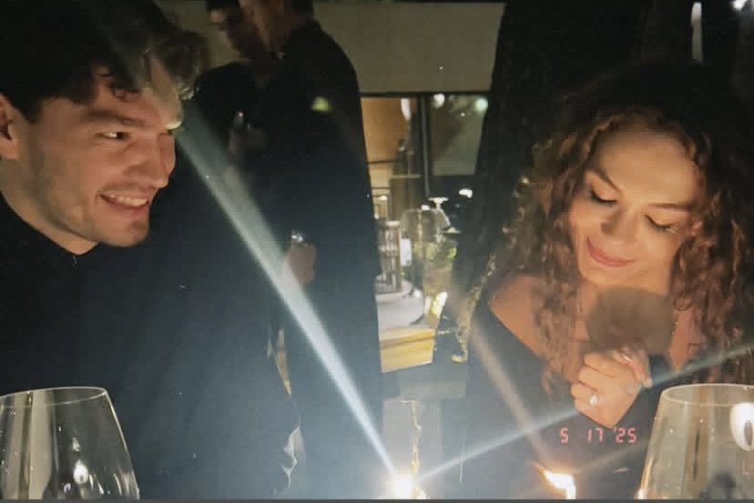 HER BEAUTY IS ACTUALLY INSANE ❤️‍🔥🫠🤌

#ebruşahin