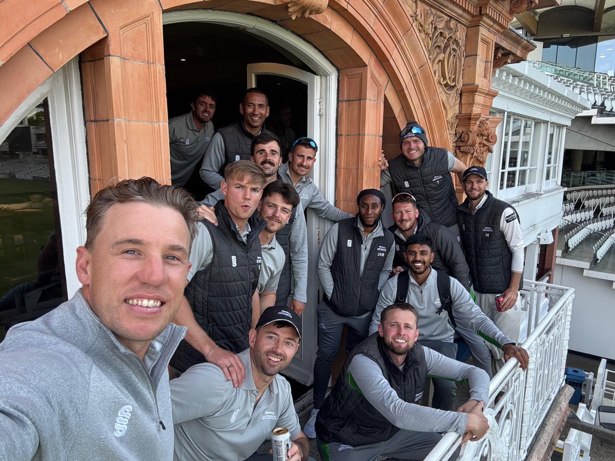 This team. 🦊💚

#Foxes🦊