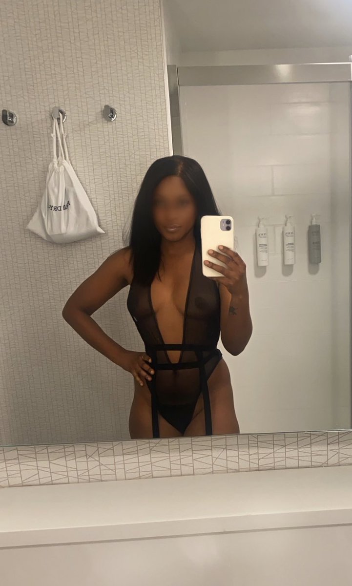 malindastaves's tweet photo. Let’s make it a date💋💋 https://t.co/sfpV1YZE1l